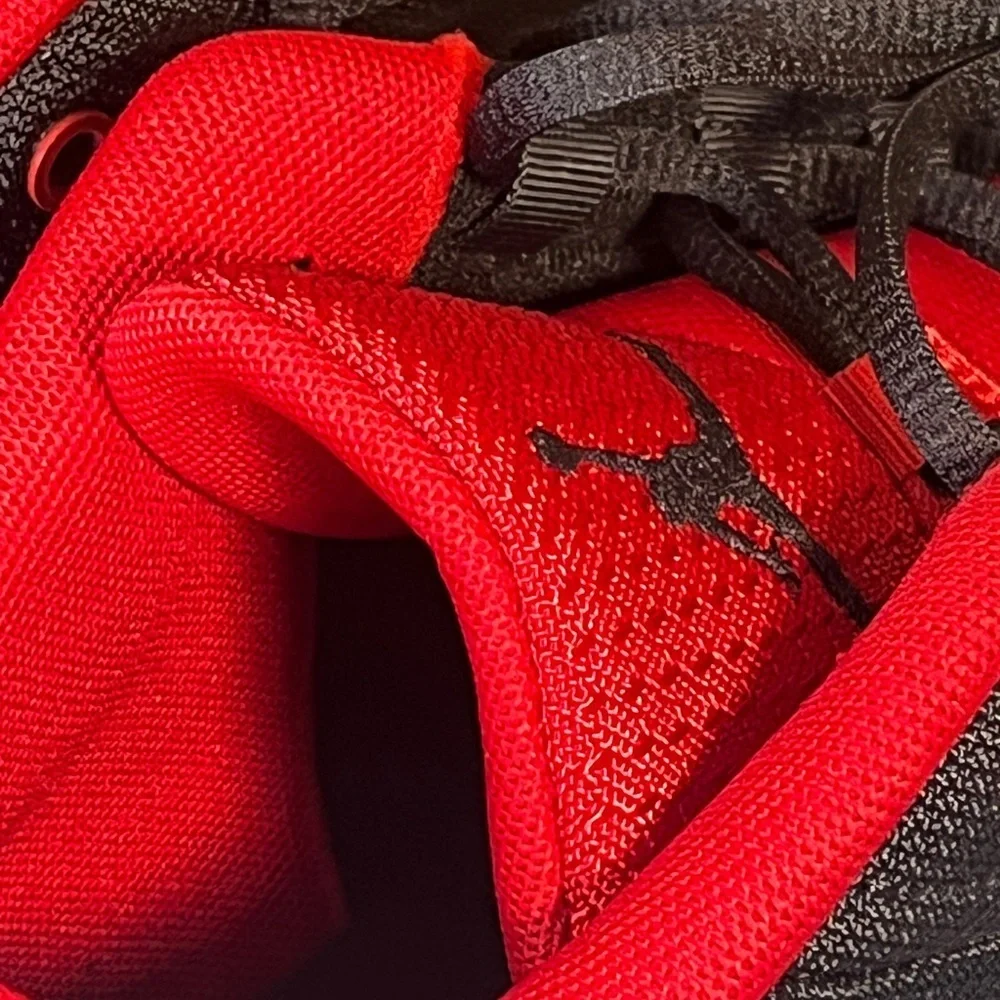 Jordan 'MAX AURA 6' Brand new NWOT